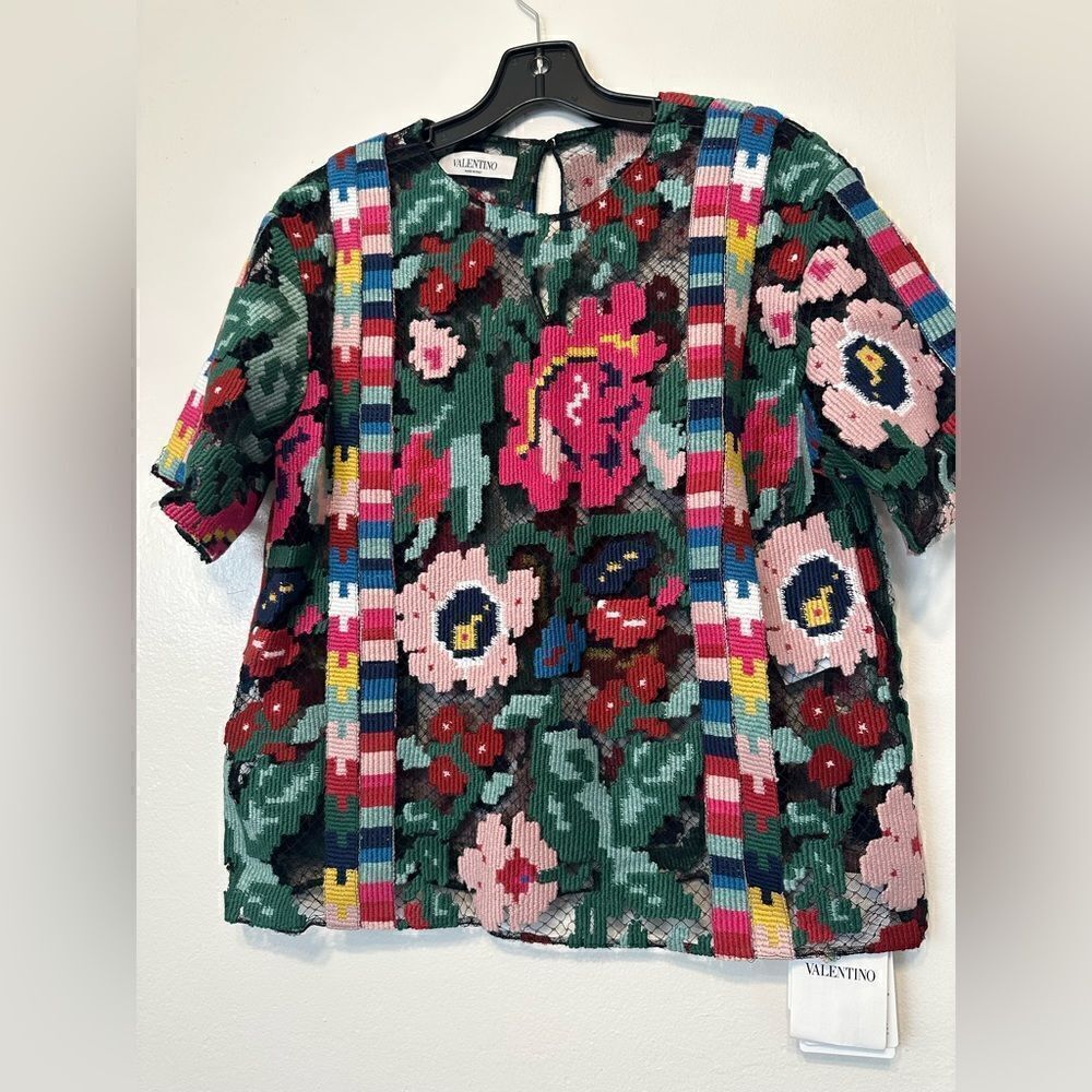 Valentino Women’s sheer textured floral short sleeve blouses size 8, NWT - Picture 8 of 14